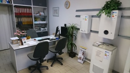 Prodejna a zak�zkov� kancel��