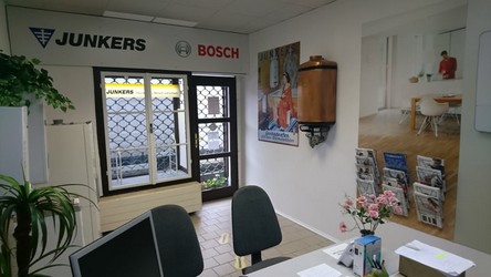 Prodejna a zak�zkov� kancel��